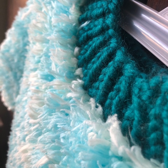 WAVE Other - Hand knit sherpa pullover-super cute & dreamy soft